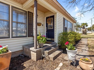 1413 Oliver St, Weatherford, TX 76086 - photo 4