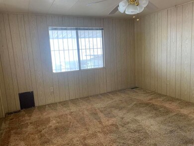 26092 Bamboo Palm Dr, Homeland, CA 92548 - photo 4