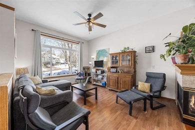 1784 Park Ridge Dr, Coralville, IA 52241 - photo 4