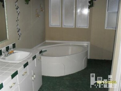 1610 S Eldridge Rd, Newton Grove, NC 28366 - photo 6