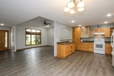 316 20th St W, Glencoe, MN 55336 - photo 7