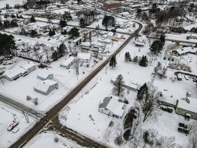 37 Jackson St, Skowhegan, ME 04976 - photo 4