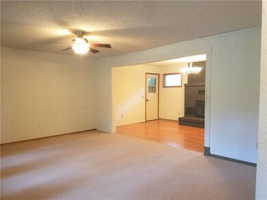 2 Spencer Dr, Bella Vista, AR 72715 - photo 4