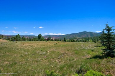 02_Byers_Court8_mls