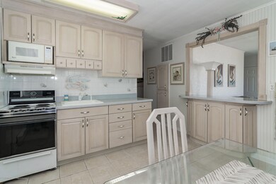 1167 E Hickory Kitchen