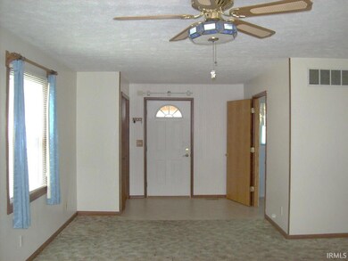 1319 Washington St, Covington, IN 47932 - photo 7