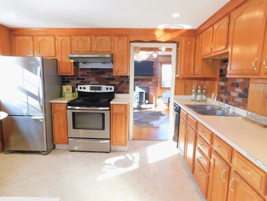 18 Chatham St, Arlington, MA 02474 - photo 6