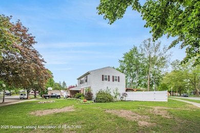 3733 Colchester Rd, Lansing, MI 48906 - photo 5