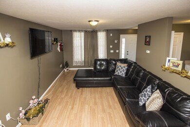 Living Room_5