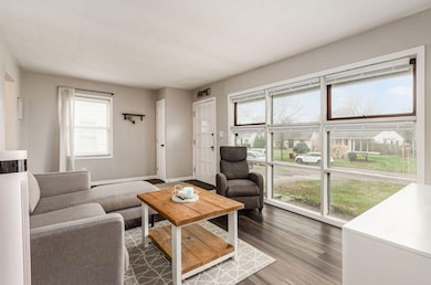 007__L 926 S Broadleigh Rd009