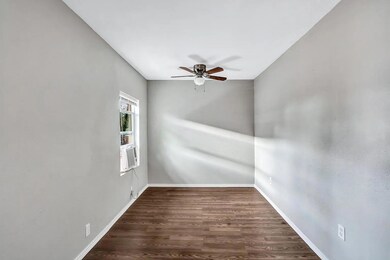 901 S Barrett Ave, Denison, TX 75020 - photo 7