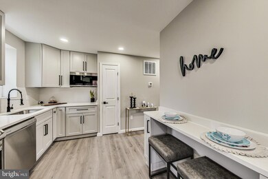 5506 C St SE, Washington, DC 20019 - photo 3