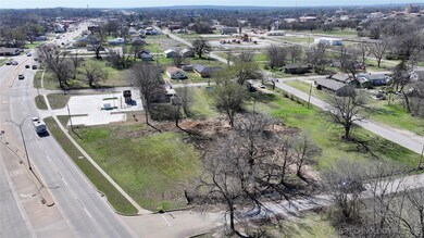 713 N Choctaw, Okmulgee, OK 74447 - photo 5