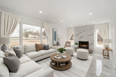 2641 Yellowstone Dr, Blakeslee, PA 18610 - photo 2