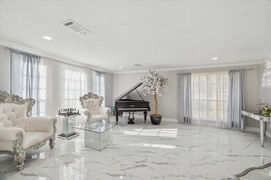 11306 Avon Place, Houston, TX 77066 - photo 3