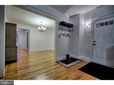 2435 Wynnefield Dr, Havertown, PA 19083 - photo 3