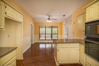 108 Holly Hill Dr, Ingram, TX 78025 - photo 4