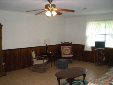 22045 Britt Oaks Dr, Alvin, TX 77511 - photo 5