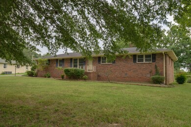 405 Cloverdale Rd, Shelbyville, TN 37160 - photo 2