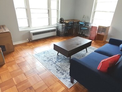 1502 S Race St unit 5, Urbana, IL 61801 - photo 2