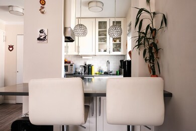 The Pembroke unit 8-G, New York, NY 10075 - photo 4