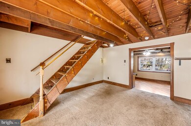 225 New St, Spring City, PA 19475 - photo 5