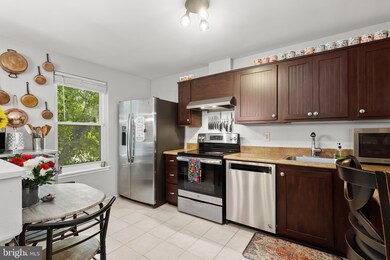 9832 Softwater Way, Columbia, MD 21046 - photo 4