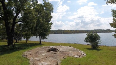 Table Rock Lakefront Home