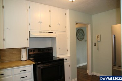 1320 Calapooia St SW, Albany, OR 97321 - photo 7