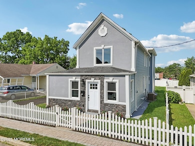 2-web-or-mls-Cypress St-L0407-002