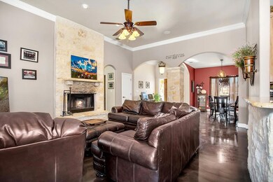 614 Persimmon Ct, Fredericksburg, TX 78624 - photo 7