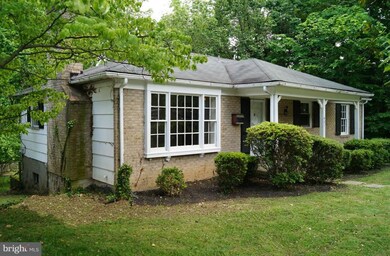 401 S Chapel Gate Ln, Baltimore, MD 21229 - photo 2