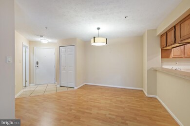 12200 Eagles Nest Ct unit F, Germantown, MD 20874 - photo 3