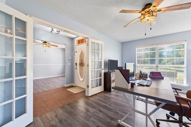 Foyer/Office
