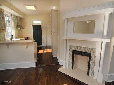 McRae 305 Living Area