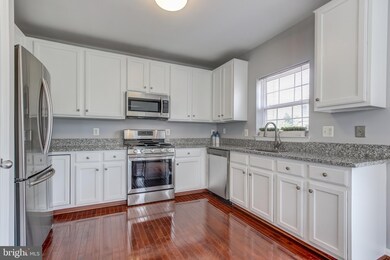 45432 Clarkes Crossing Square, Sterling, VA 20164 - photo 4