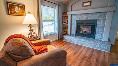 663 Royalty Cir NE, Salem, OR 97301 - photo 5