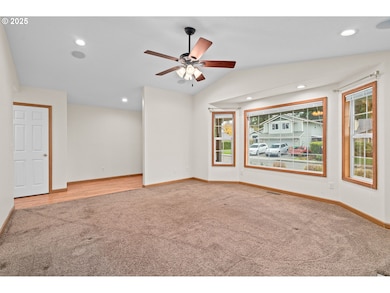 15085 SE Sedona Dr, Clackamas, OR 97015 - photo 7