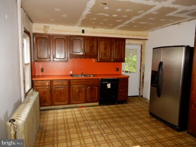 210 Franklin St, Trenton, NJ 08611 - photo 7