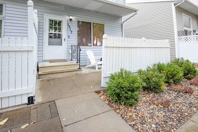 1517 34 1 2 Ave S, Fargo, ND 58104 - photo 3