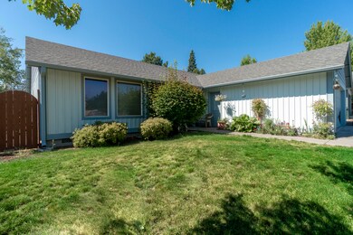 03-Front Yard