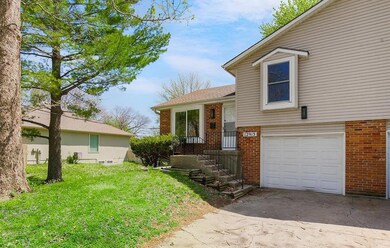 12913 W 92nd Place, Lenexa, KS 66215 - photo 2