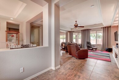 2062 E Horseshoe Pl-15