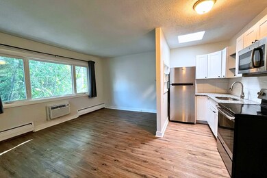 39 Willow St unit 4, Boston, MA 02132 - photo 6