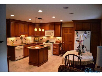 4336 W Laskey Rd, Toledo, OH 43623 - photo 3