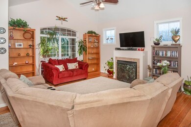 1723 SE 8th St, Lincoln City, OR 97367 - photo 3