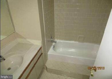 12898C Grays Pointe Rd unit C, Fairfax, VA 22033 - photo 6