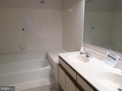 3301 Sir Thomas Dr unit 12, Silver Spring, MD 20904 - photo 7