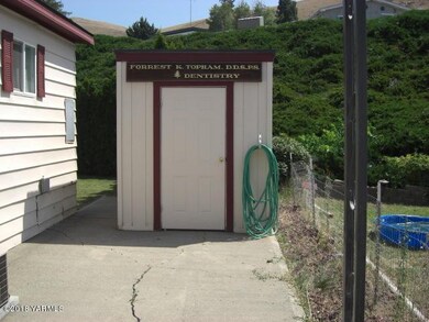 Storage shed