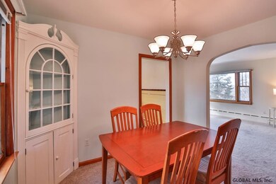 4 Sitzmark Ln, Rensselaer, NY 12144 - photo 5